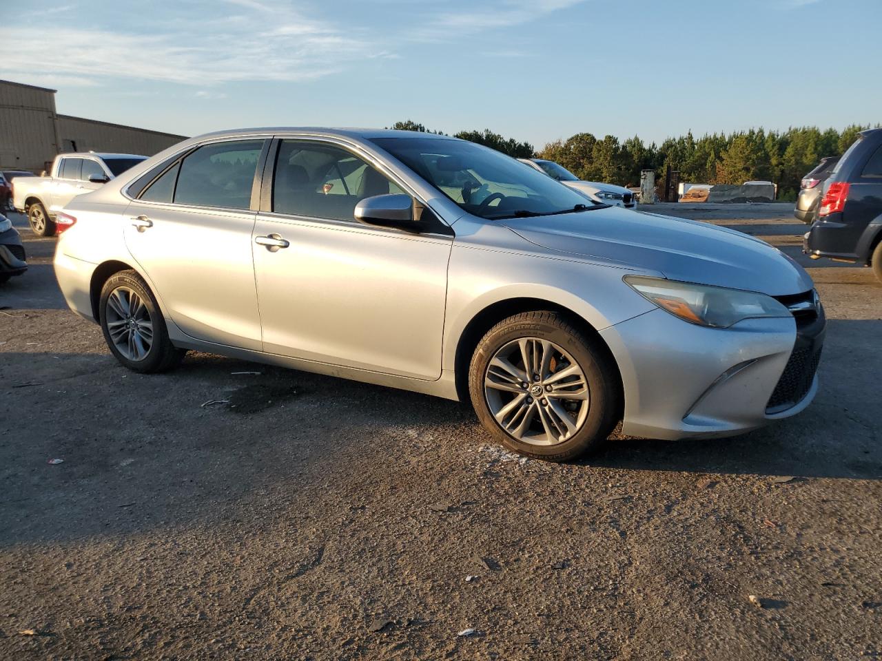 2016 TOYOTA CAMRY