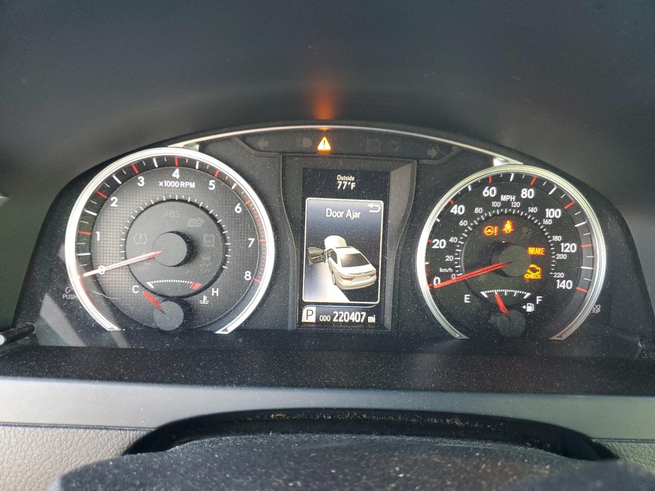 2016 TOYOTA CAMRY