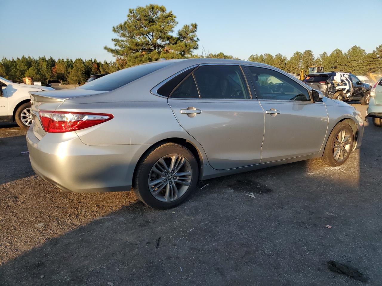 2016 TOYOTA CAMRY