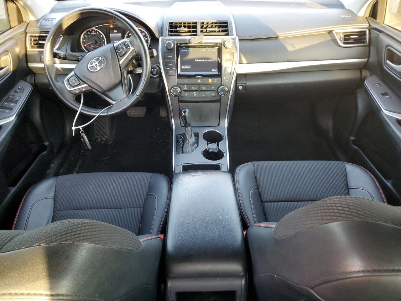 2016 TOYOTA CAMRY