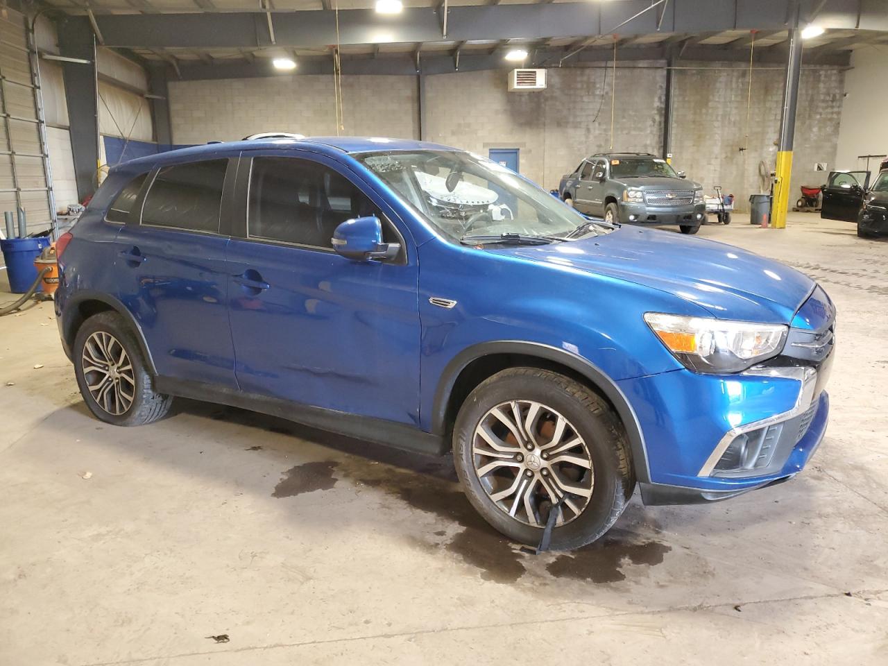 2018 MITSUBISHI OUTLANDER