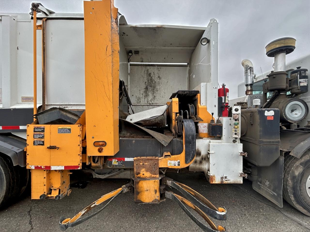 2009 PETERBILT ALL OTHER