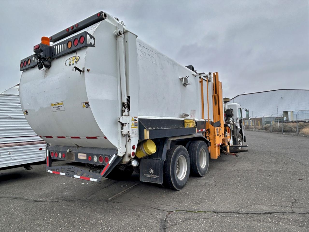 2009 PETERBILT ALL OTHER