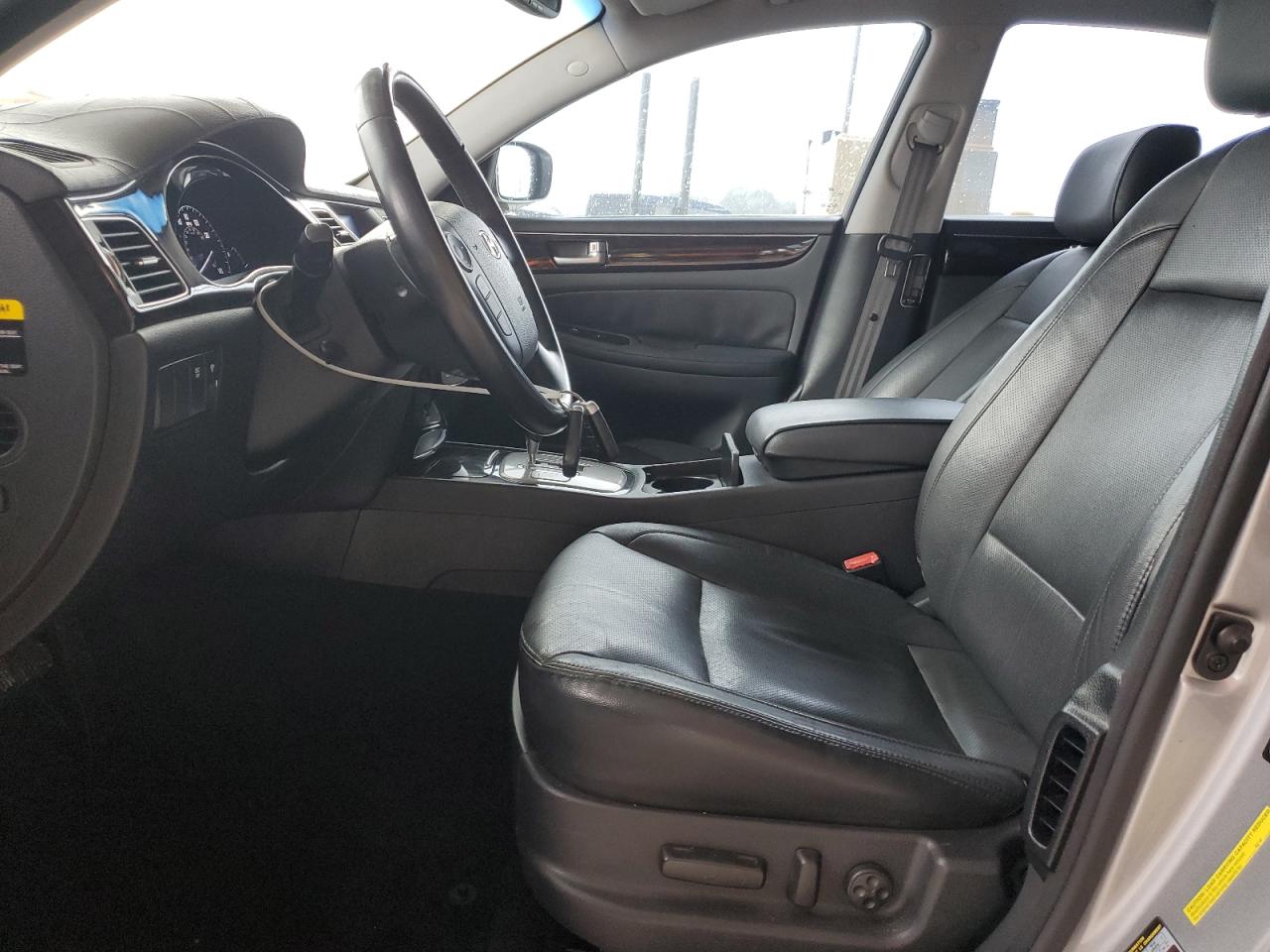 2012 HYUNDAI GENESIS