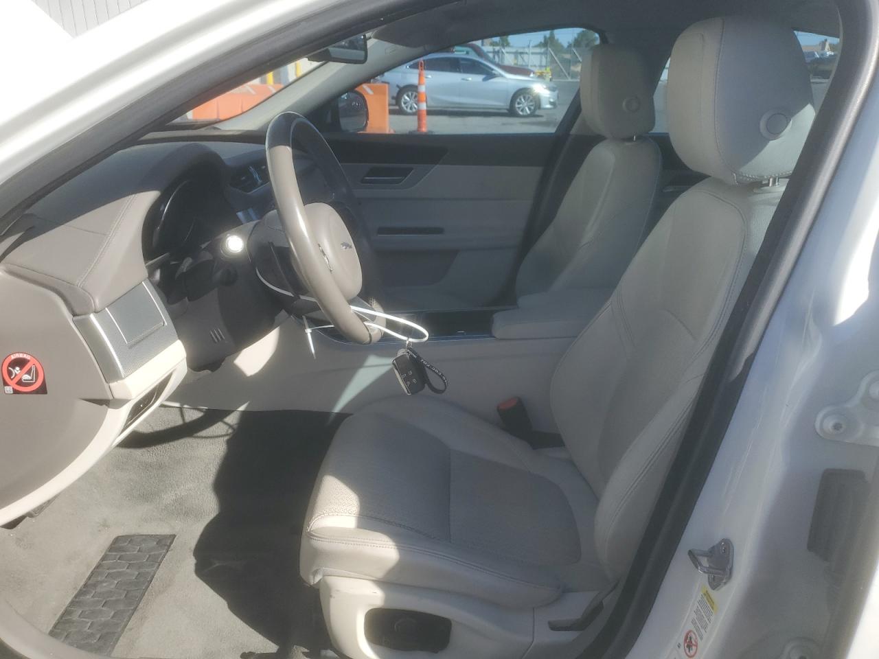 2016 JAGUAR XF