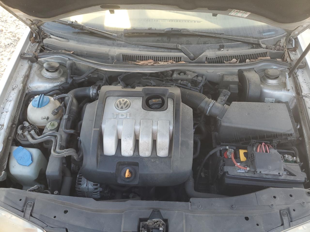 2005 VOLKSWAGEN JETTA