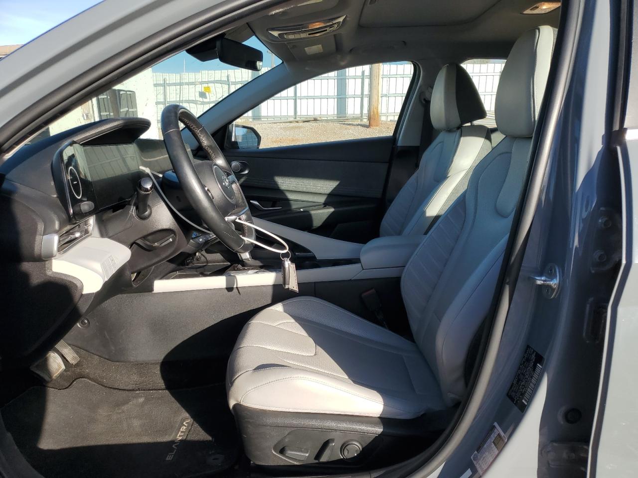 2022 HYUNDAI ELANTRA