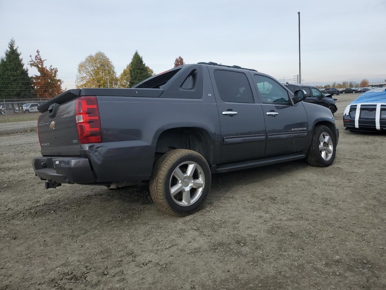 2011 CHEVROLET AVALANCHE