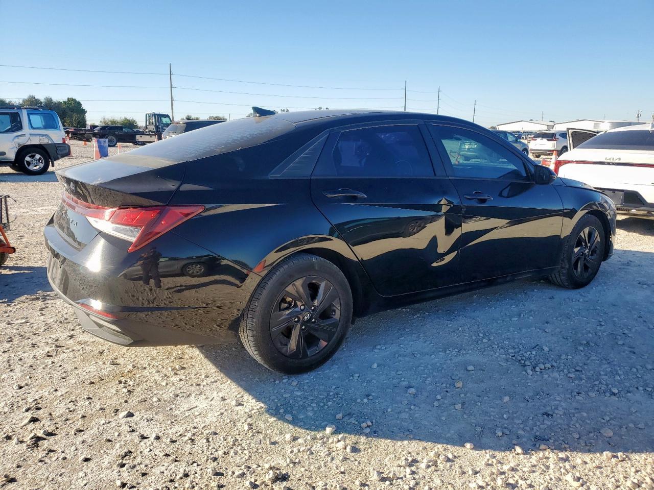 2022 HYUNDAI ELANTRA