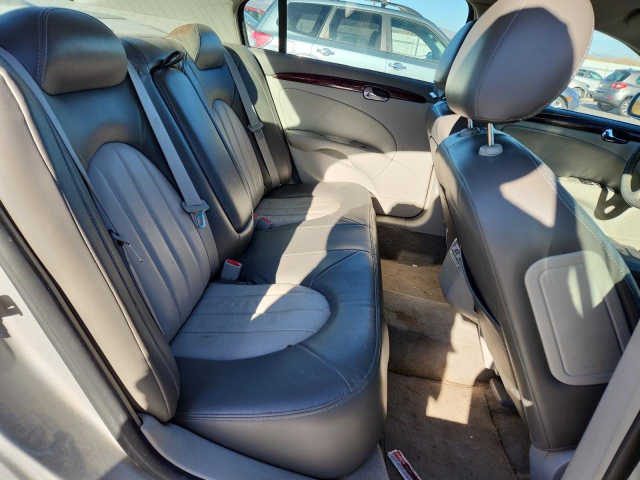 2010 BUICK LUCERNE