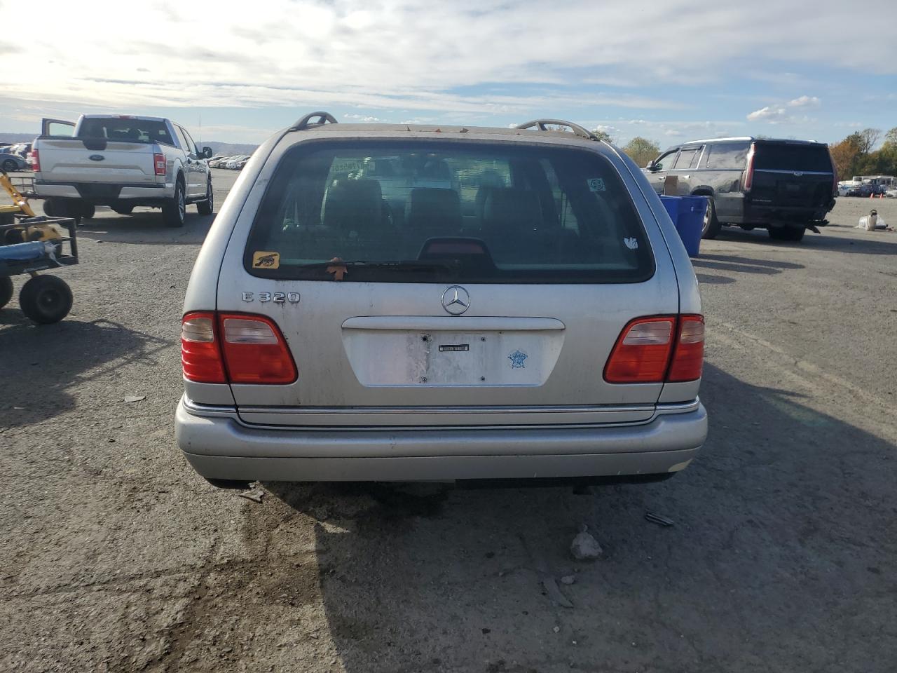 1998 MERCEDES-BENZ E-CLASS