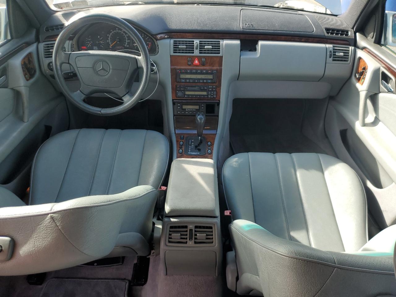 1998 MERCEDES-BENZ E-CLASS