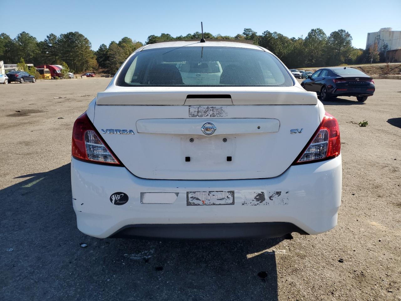 2018 NISSAN VERSA