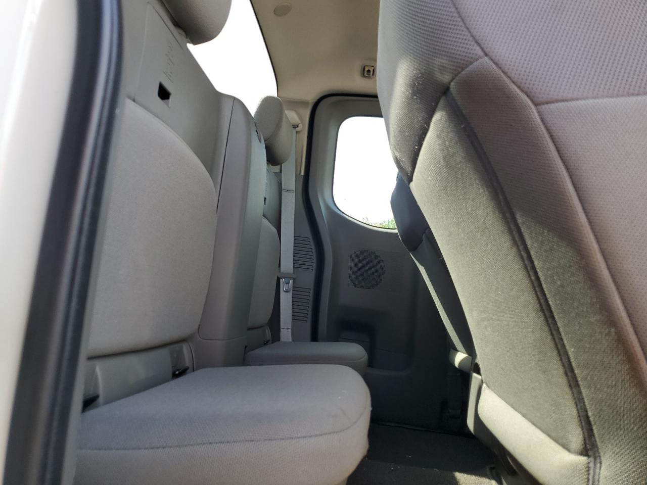 2020 NISSAN FRONTIER