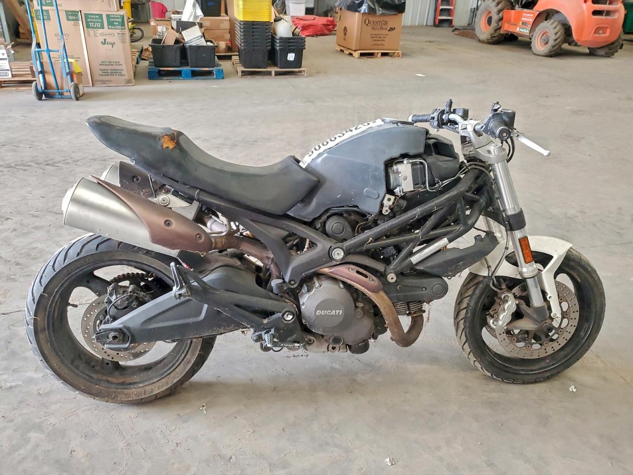 2012 DUCATI MONSTER