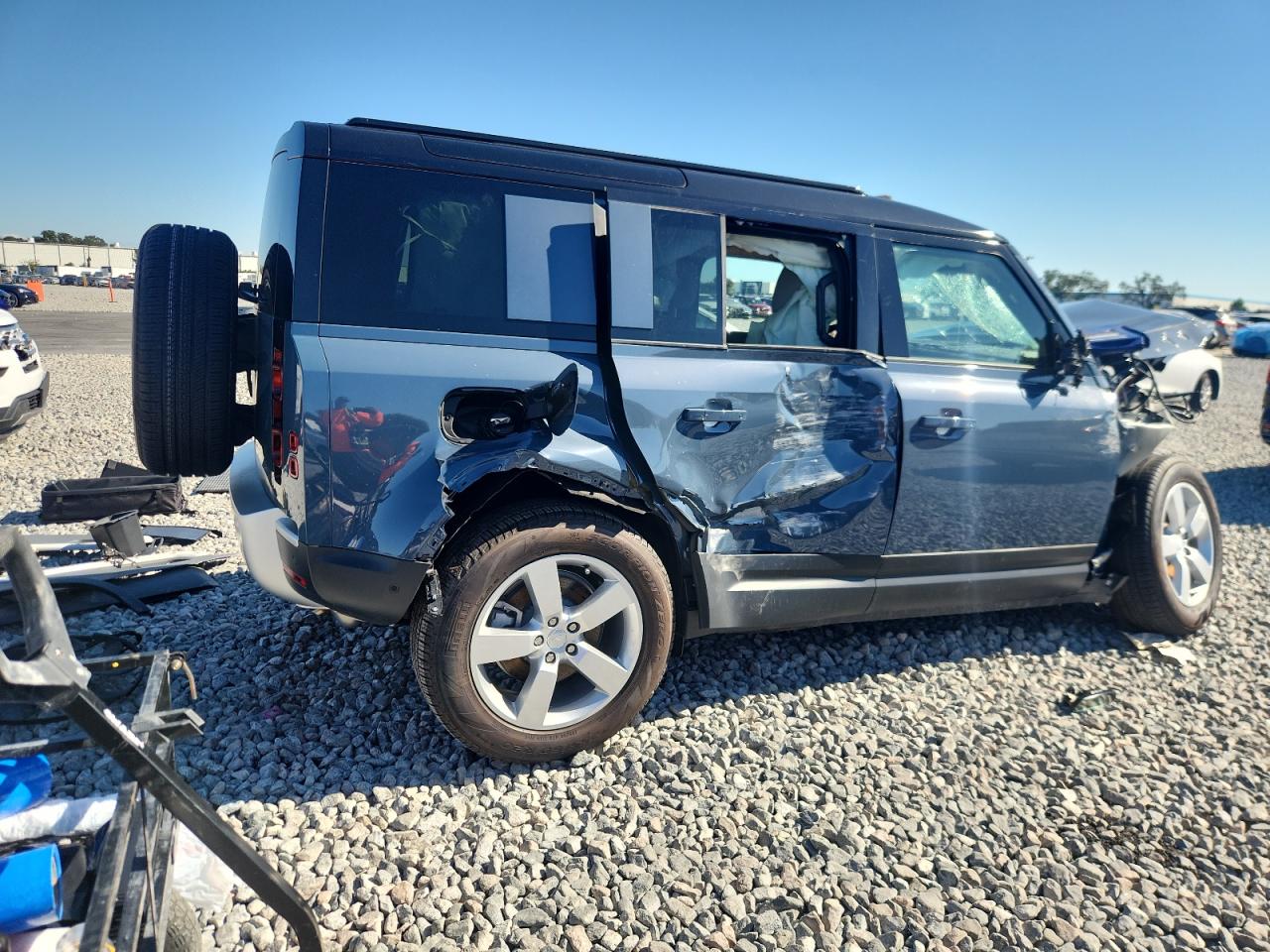 2025 LAND ROVER DEFENDER