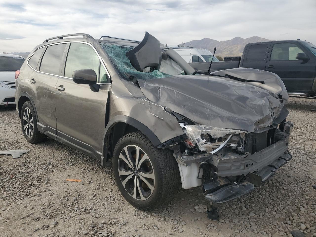2019 SUBARU FORESTER