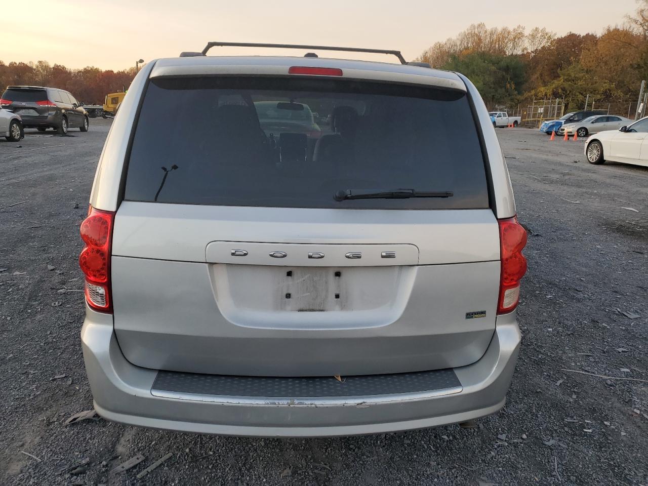 2011 DODGE CARAVAN