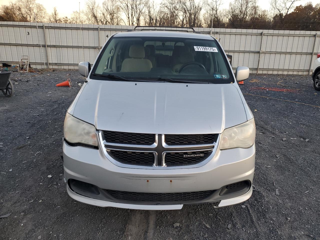 2011 DODGE CARAVAN