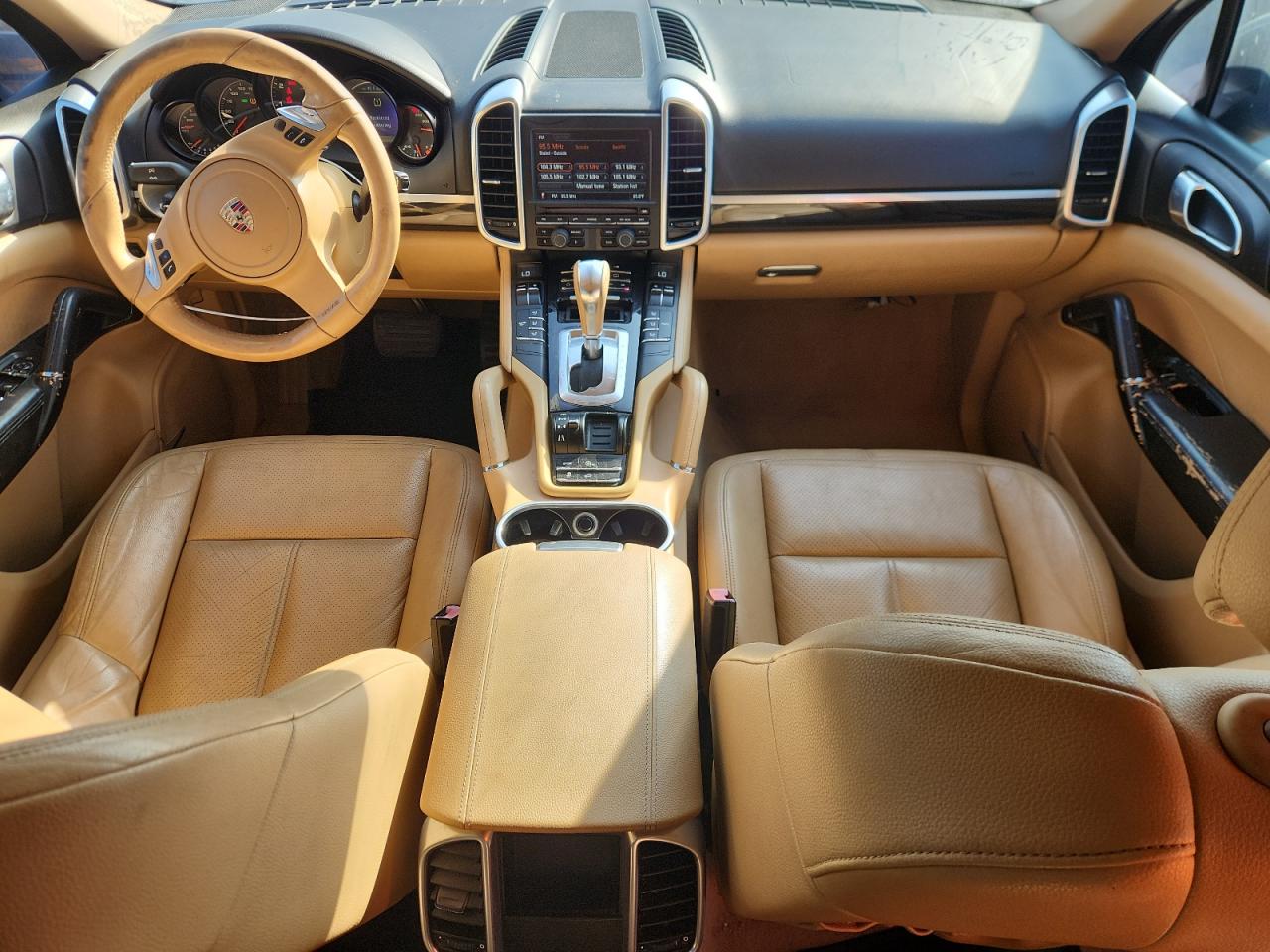 2011 PORSCHE CAYENNE