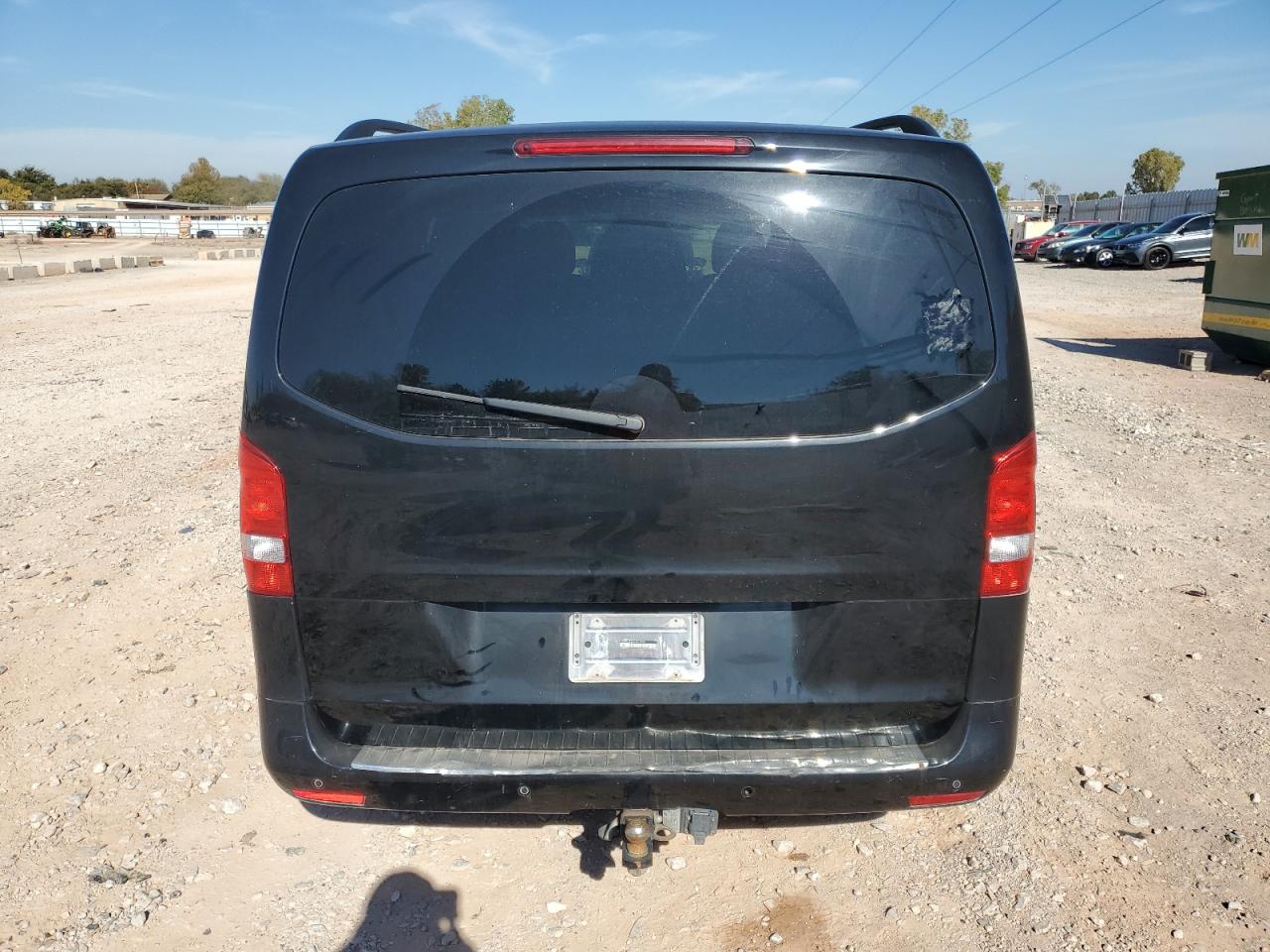 2016 MERCEDES BENZ METRIS