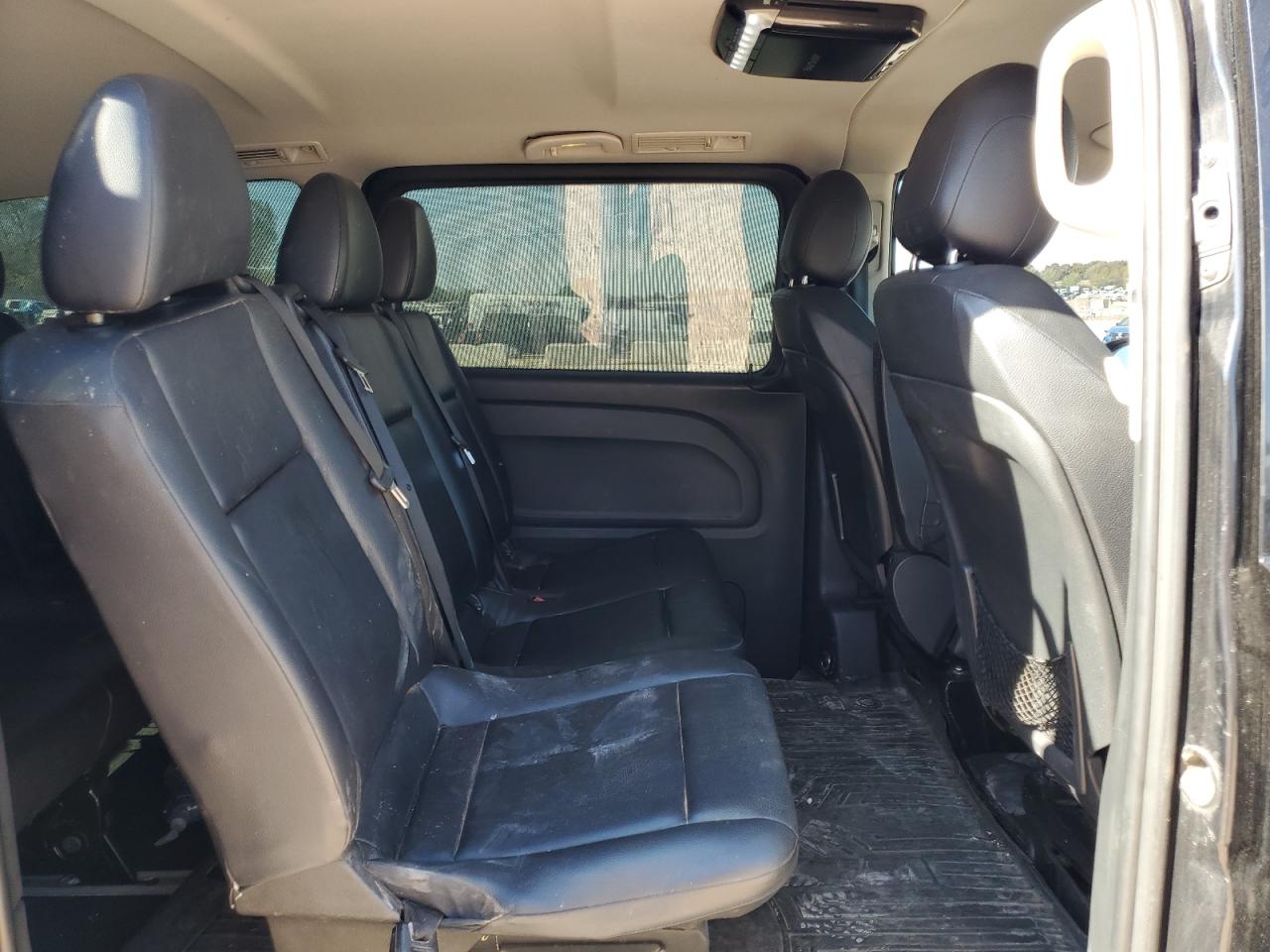 2016 MERCEDES BENZ METRIS