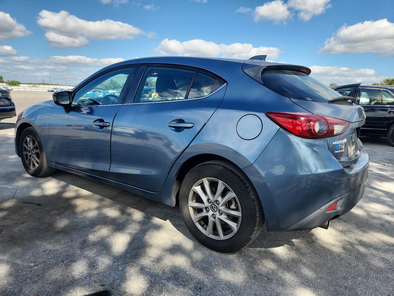 2014 MAZDA 3