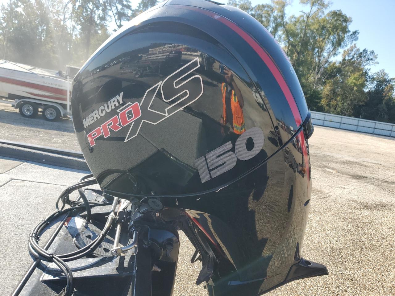 2024 TRACKER PRO