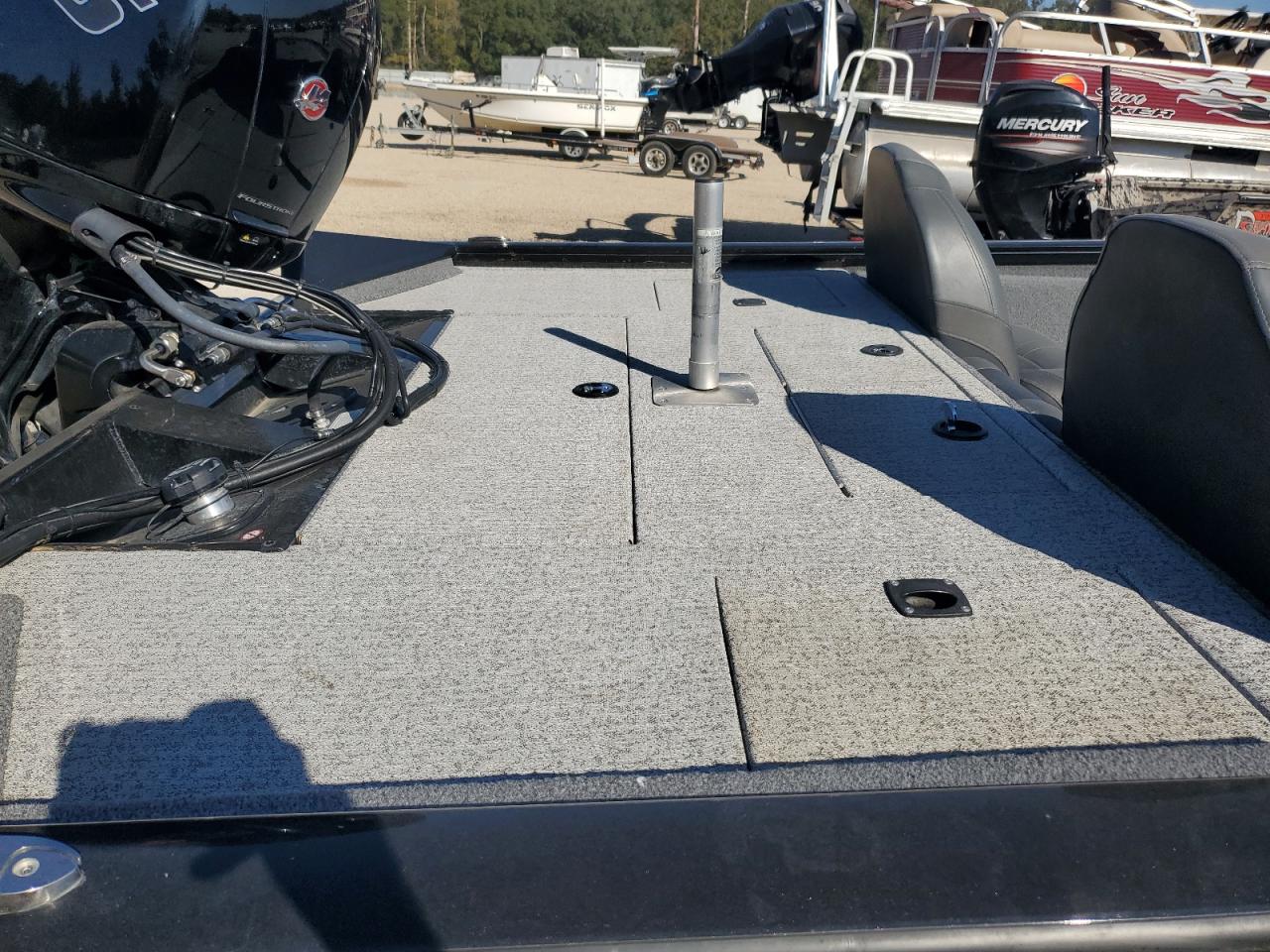 2024 TRACKER PRO