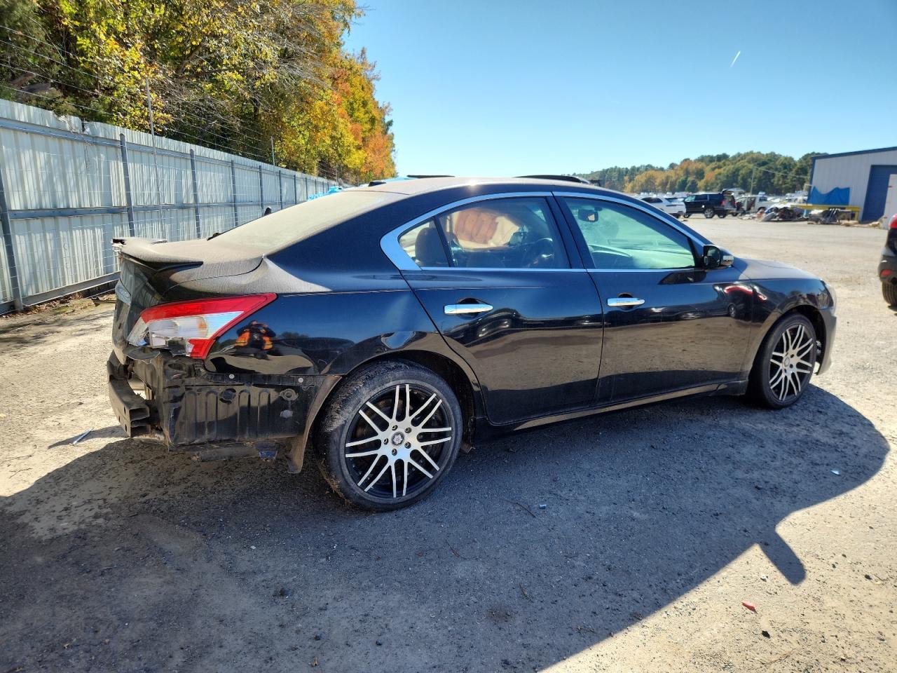 2011 NISS MAXIMA