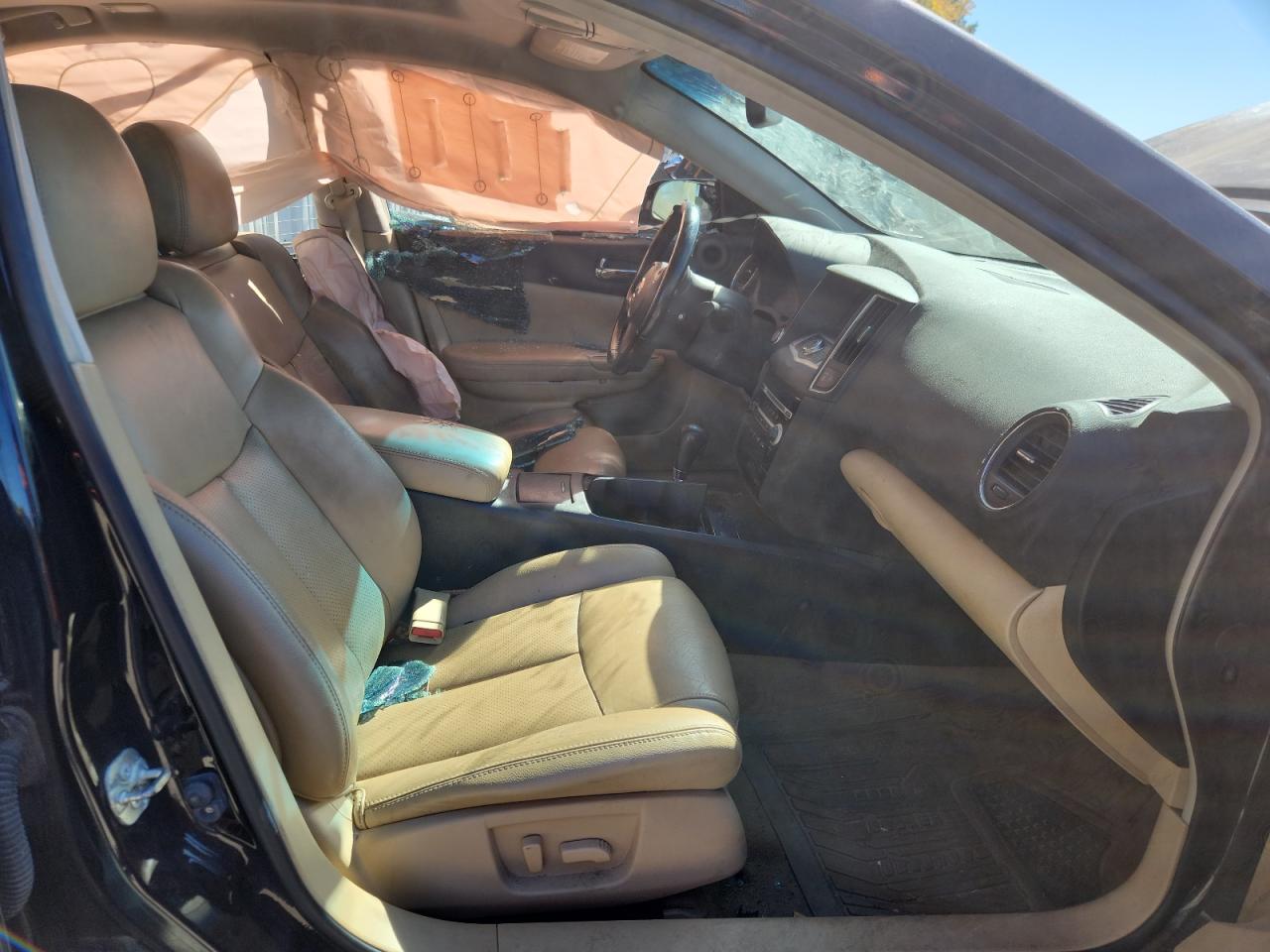2011 NISS MAXIMA