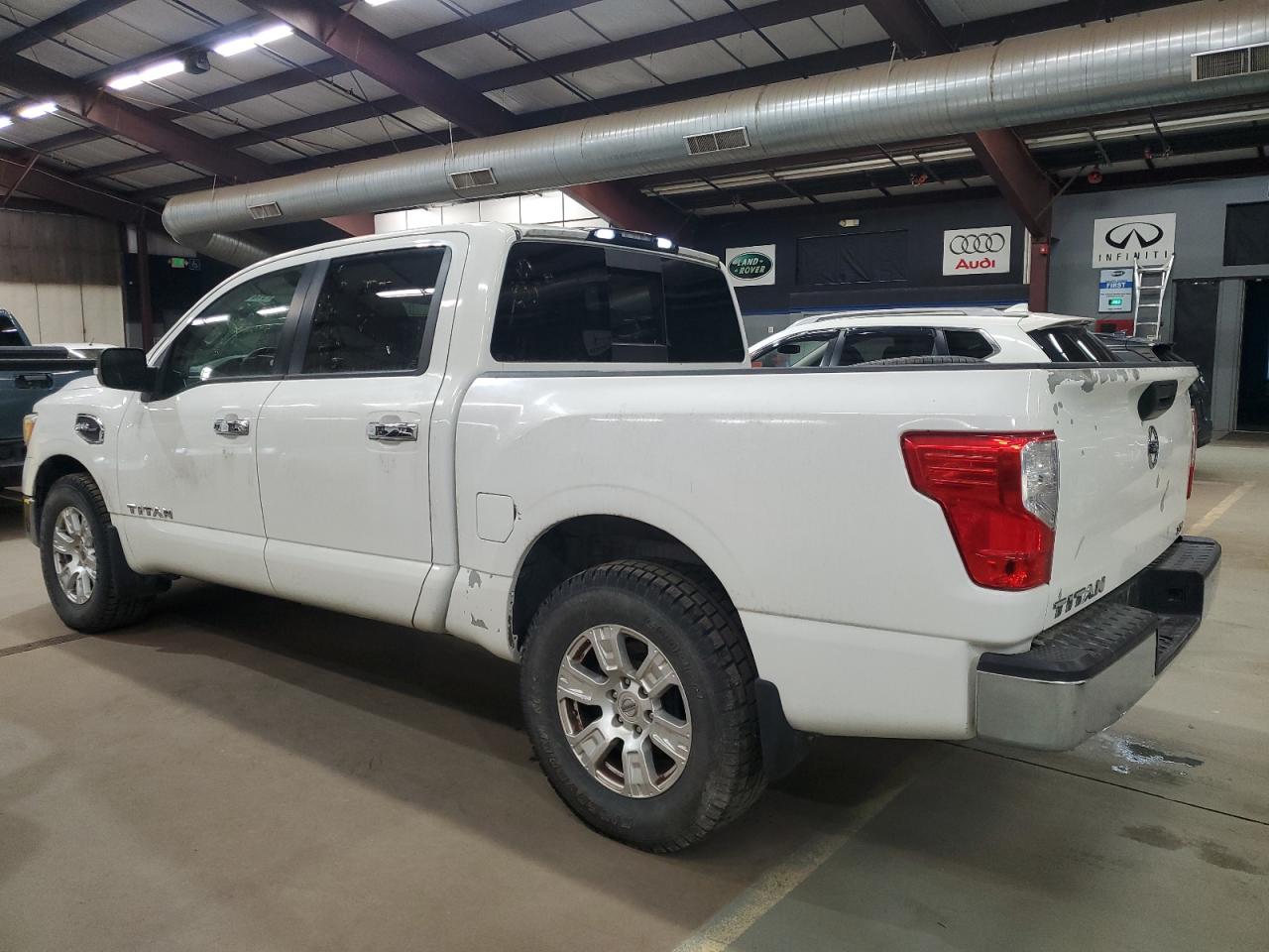 2017 NISSAN TITAN