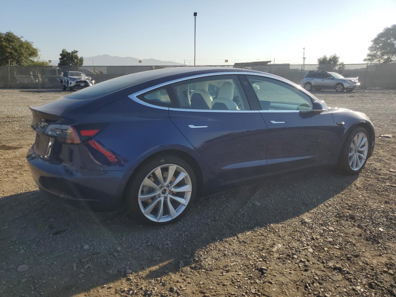 2018 TESLA MODEL 3