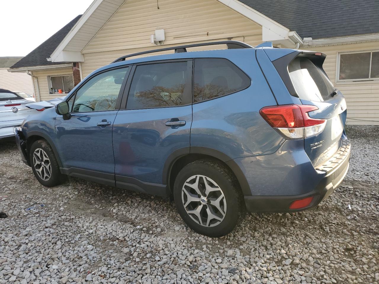 2021 SUBARU FORESTER