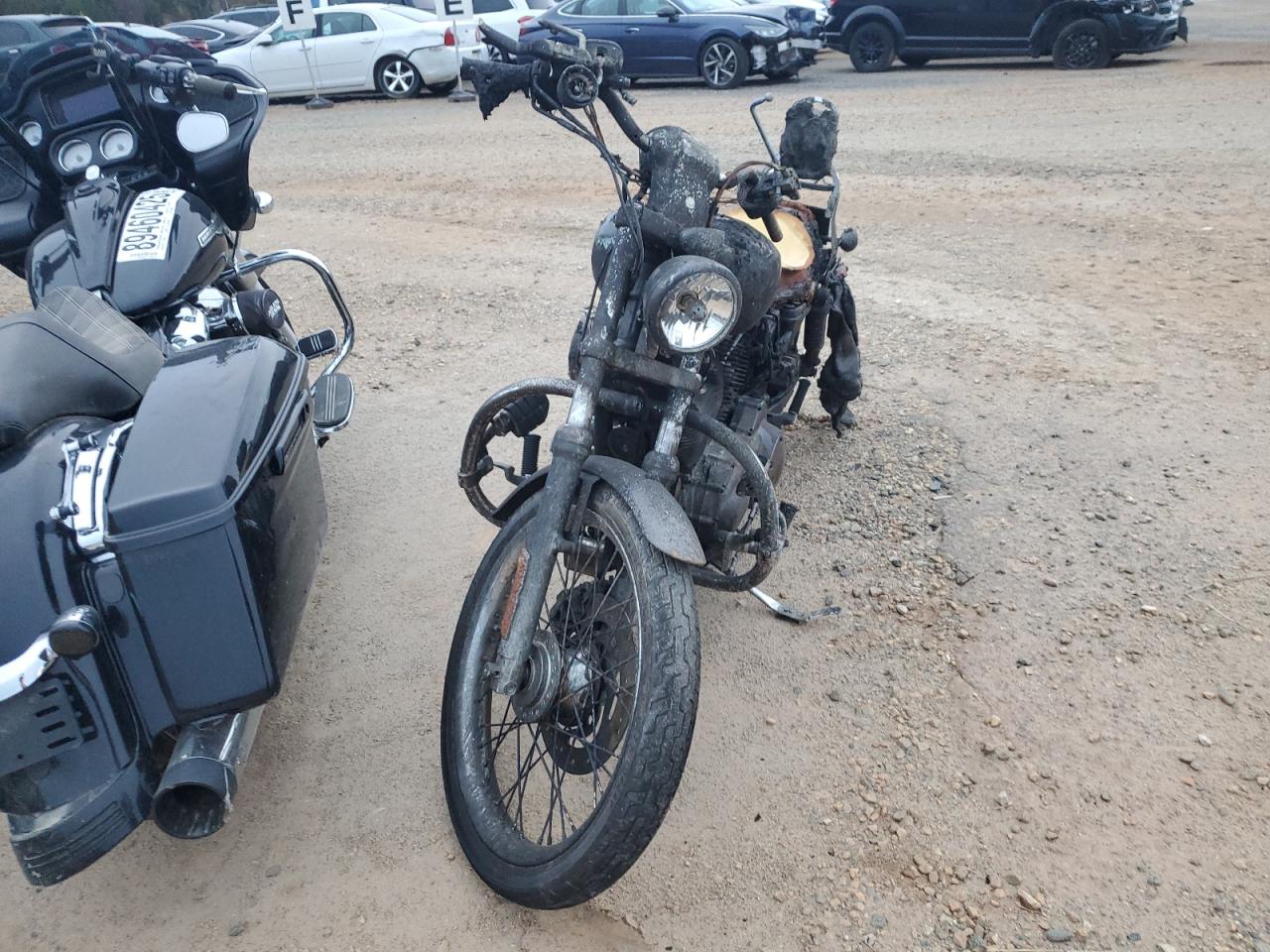 2007 HARLEY-DAVIDSON XL883 C