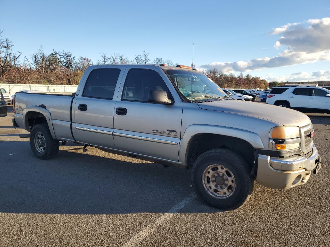 2005 GMC SIERRA