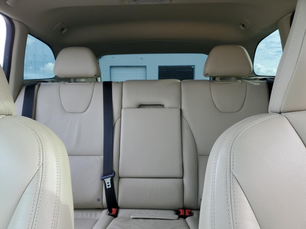 2013 VOLV XC60