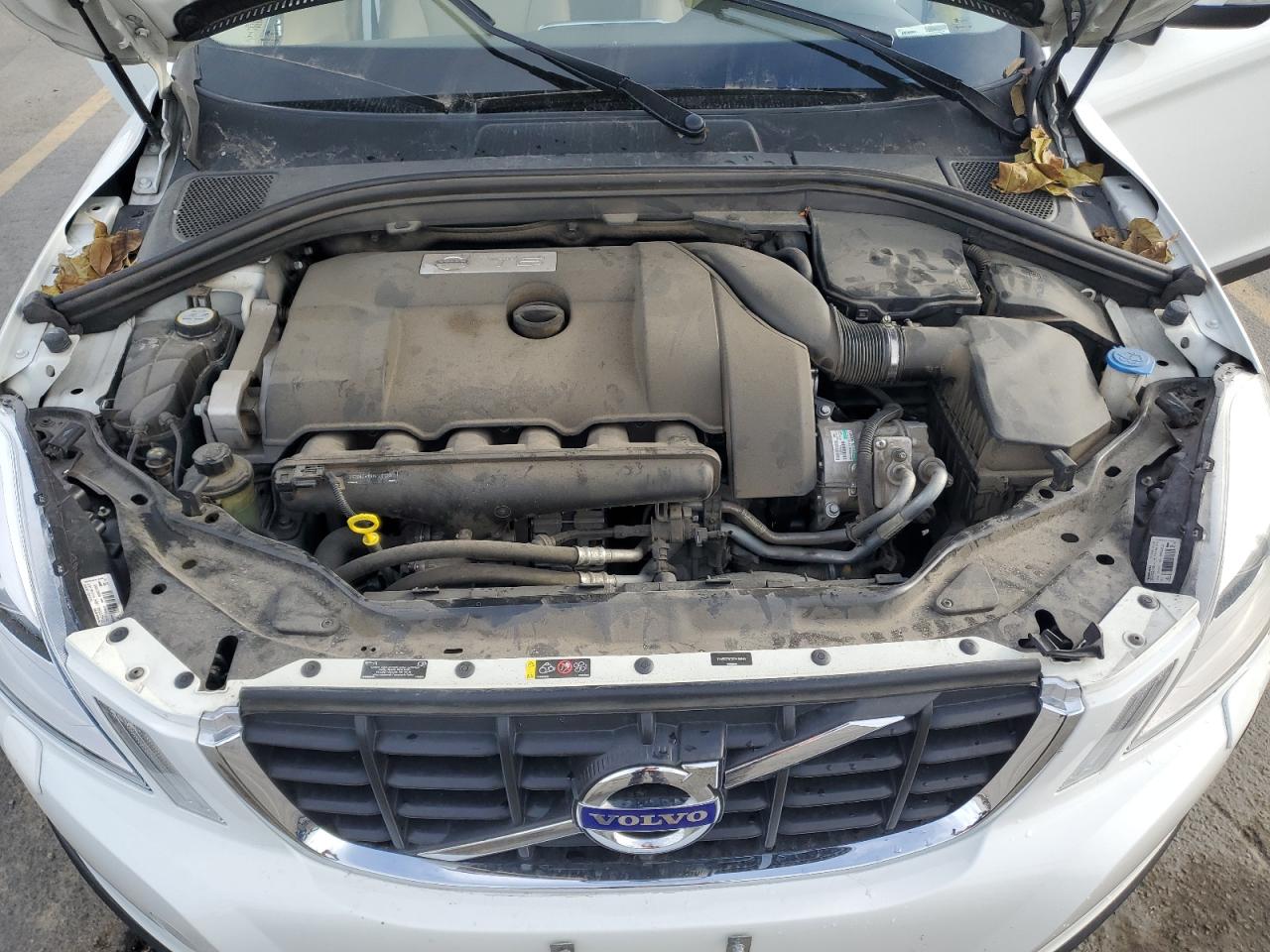 2013 VOLV XC60