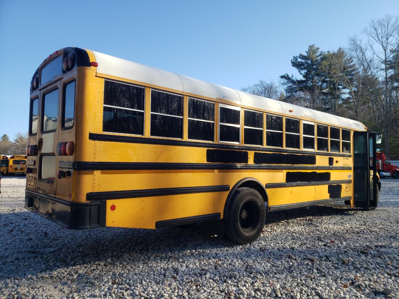 2013 IC CORPORATION CE SERIES