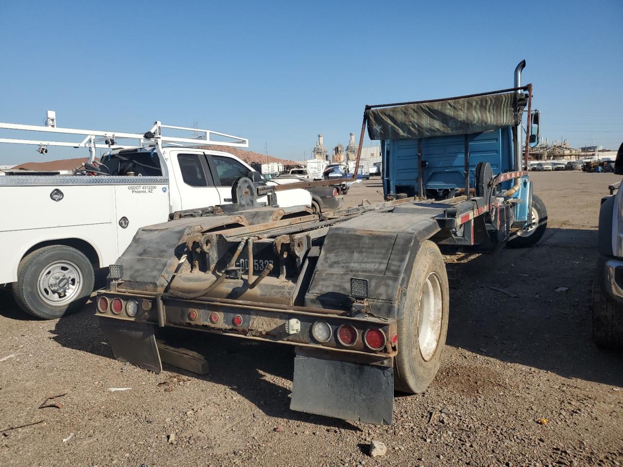 1999 FREIGHTLINER FL80 CHAS