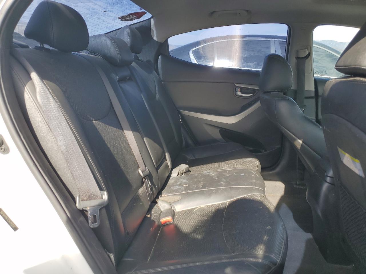 2014 HYUNDAI ELANTRA