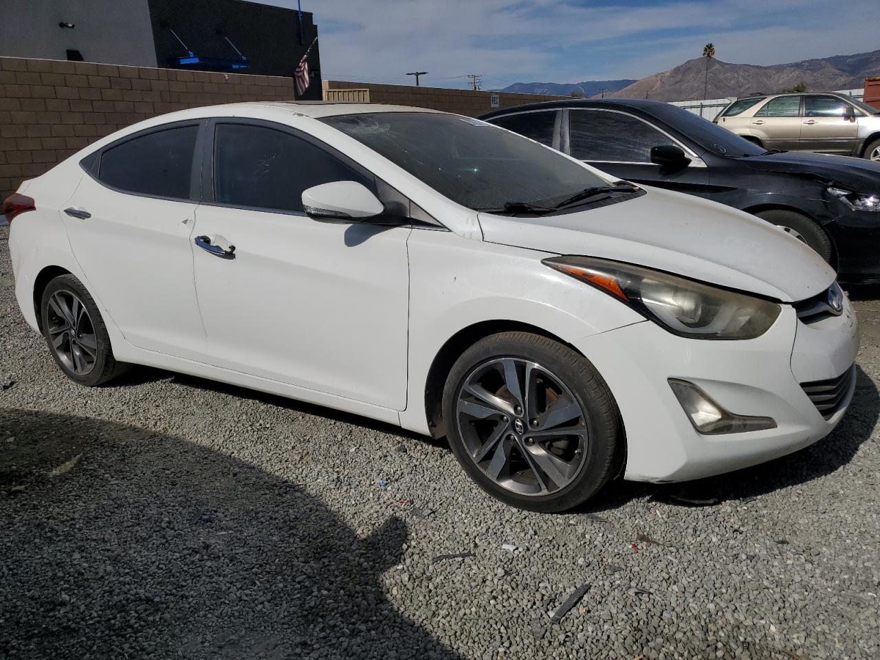 2014 HYUNDAI ELANTRA