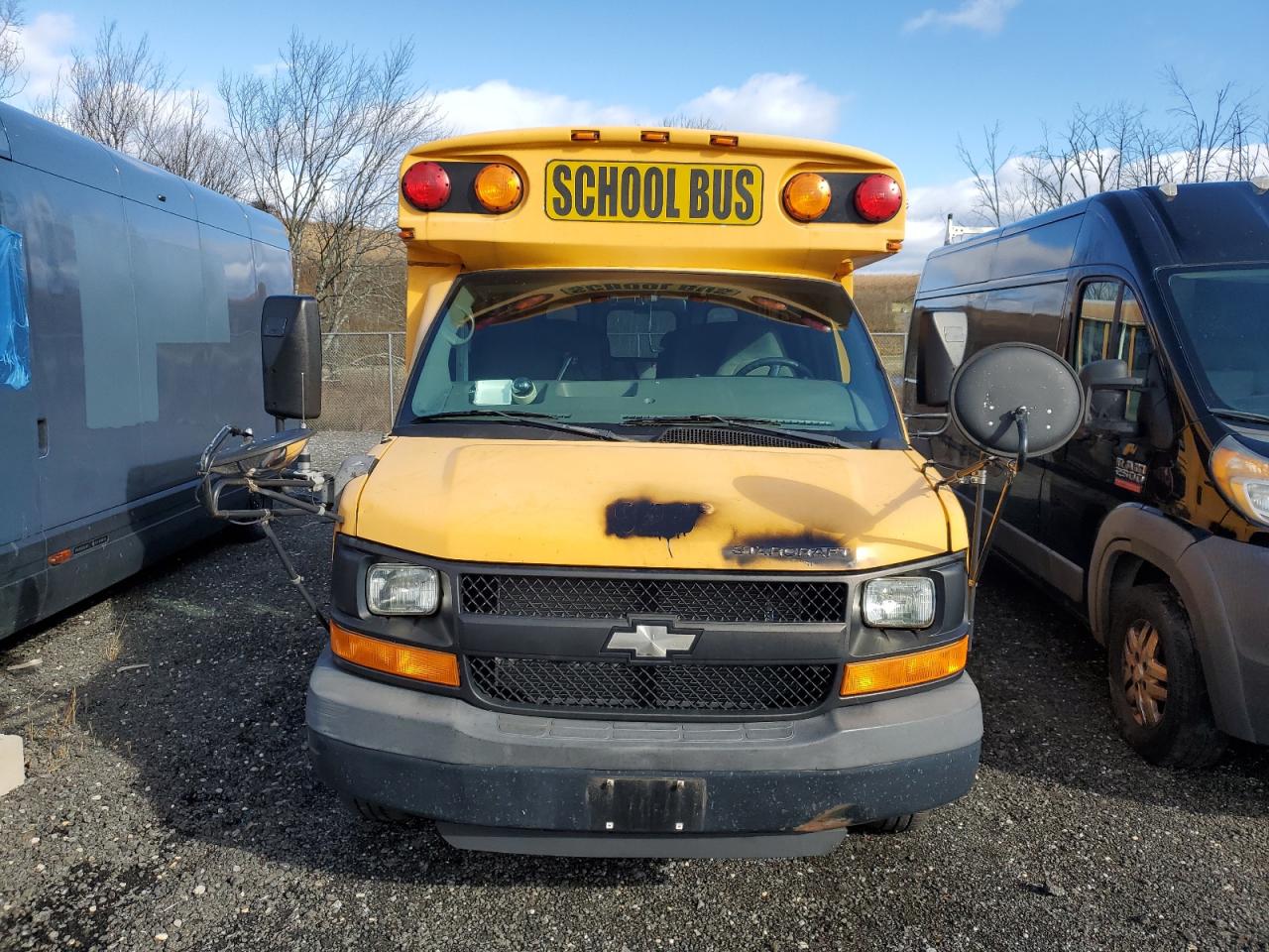 2011 CHEV EXPRESS