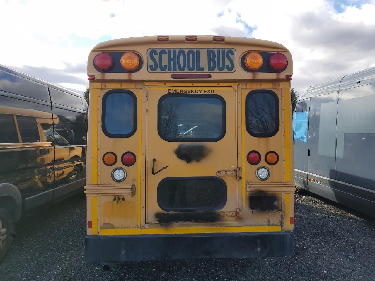 2011 CHEV EXPRESS