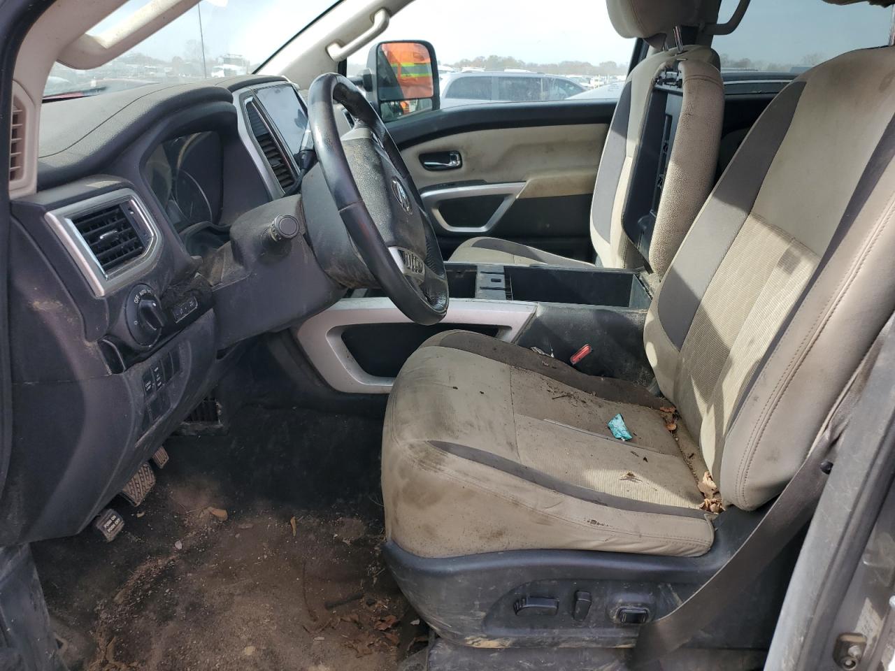 2020 NISSAN TITAN