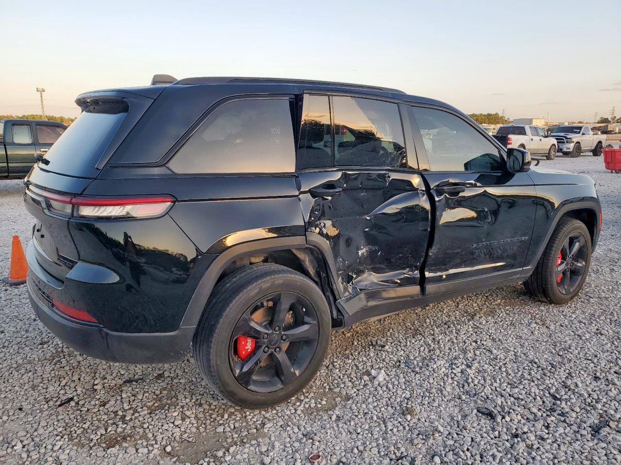 2024 JEEP CHEROKEE