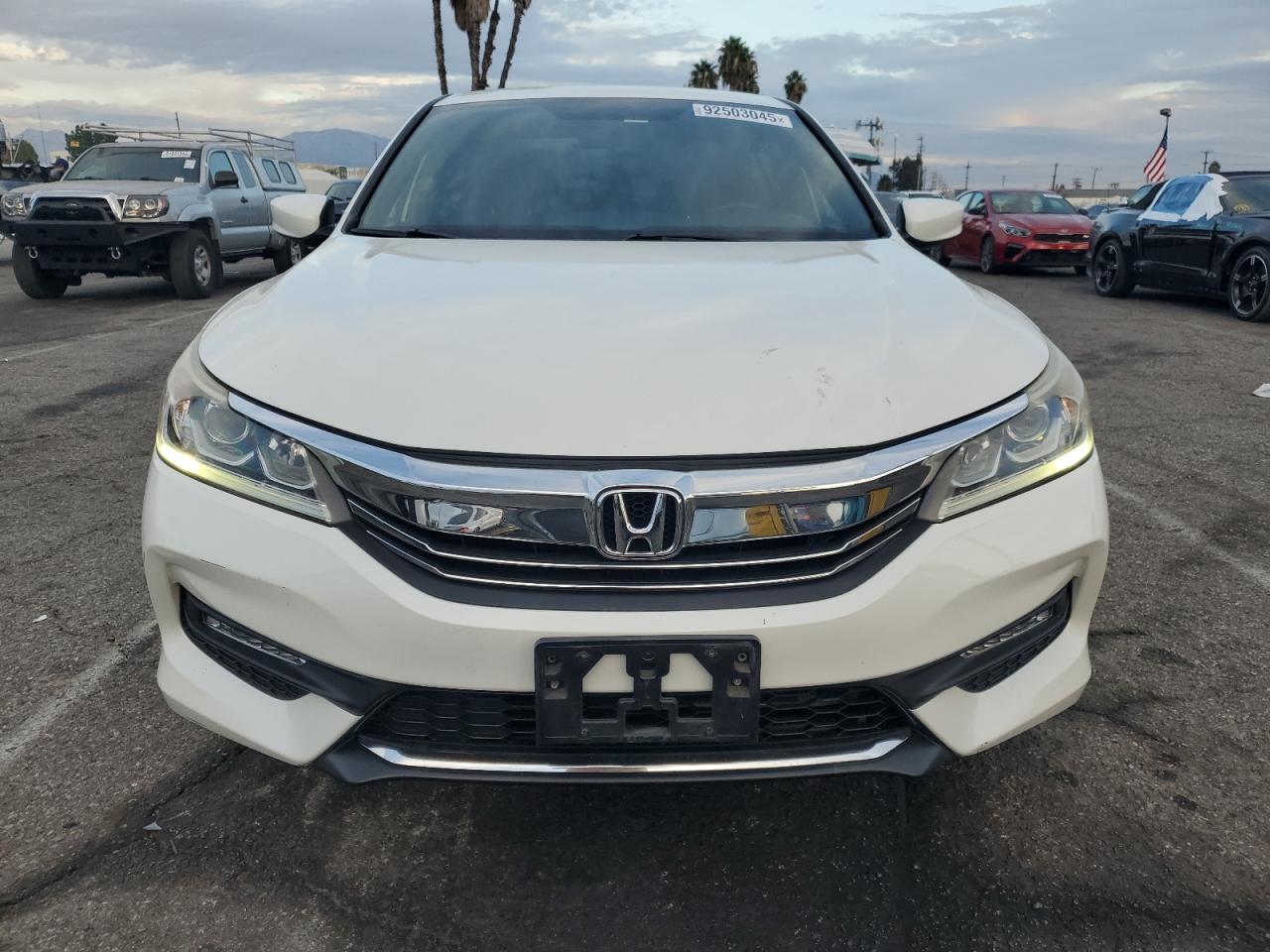 2017 HONDA ACCORD