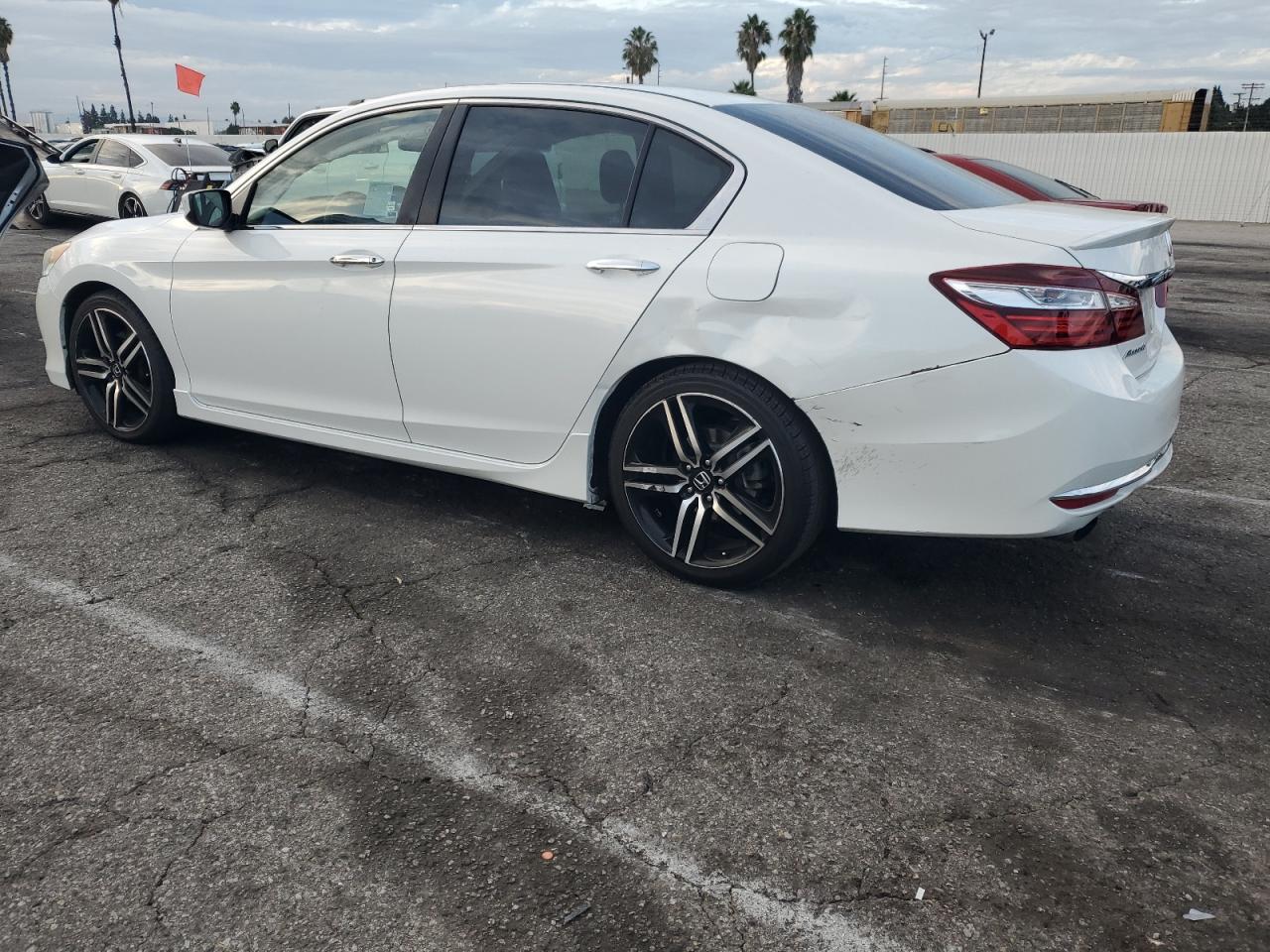 2017 HONDA ACCORD