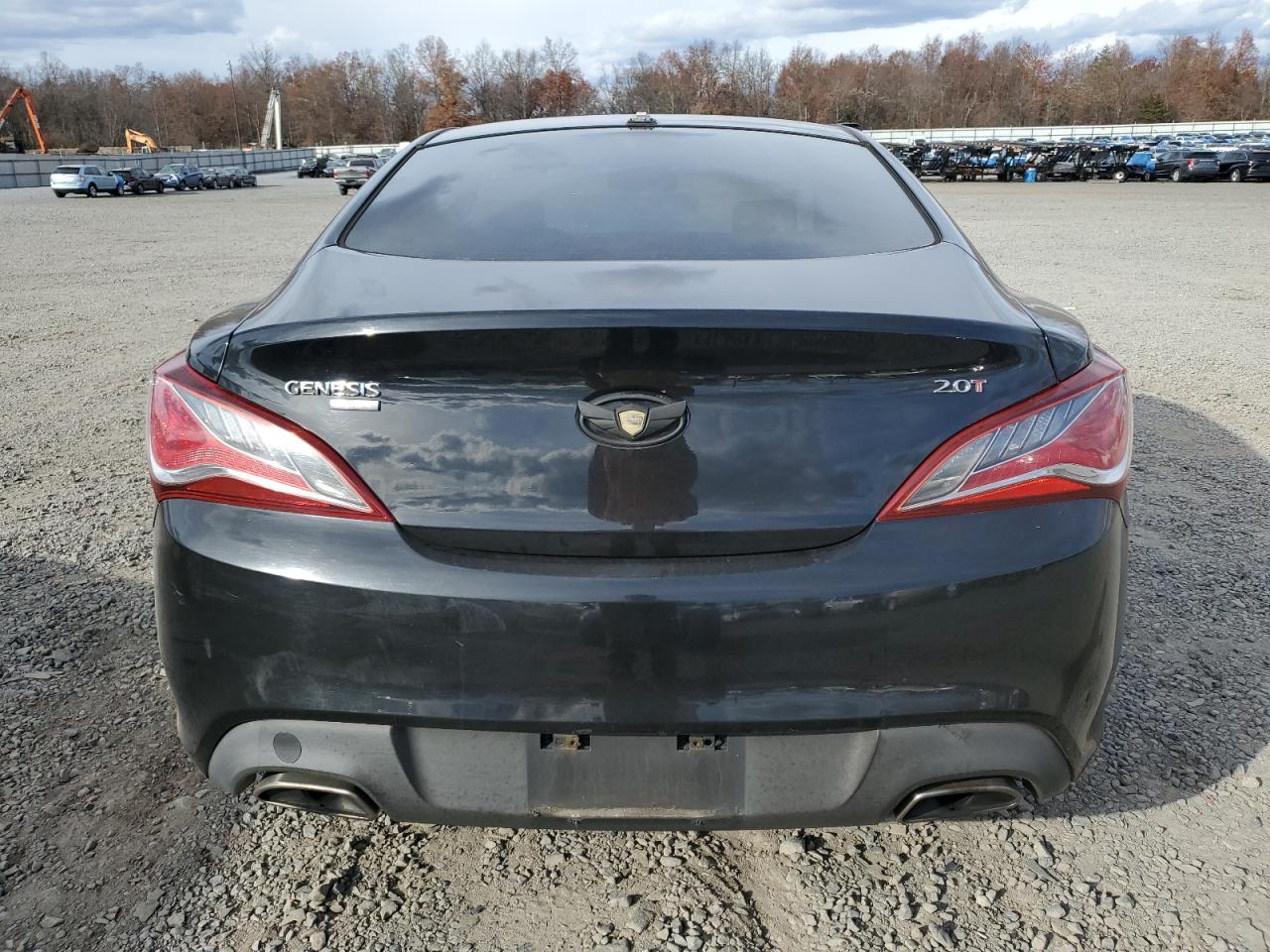 2013 HYUNDAI GENESIS