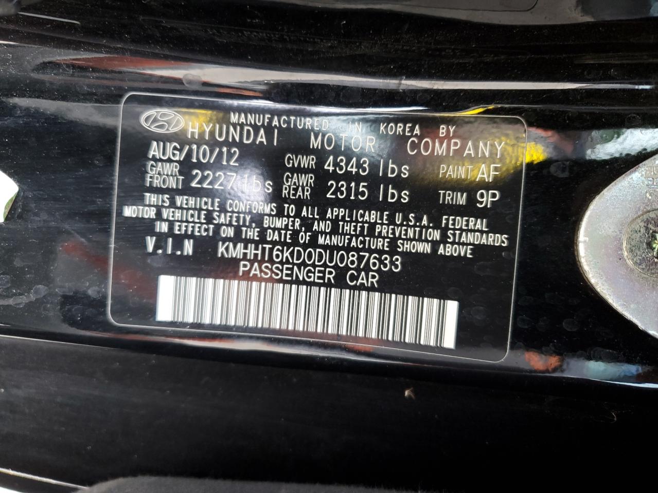 2013 HYUNDAI GENESIS